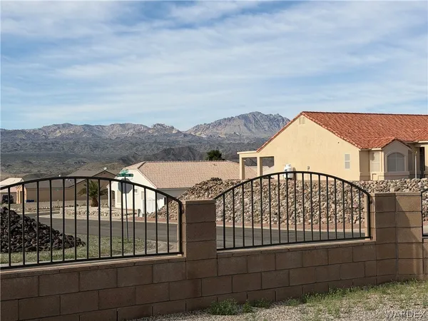 $2,000 | 2416 North Ridge Avenue, Bullhead City, AZ 86429