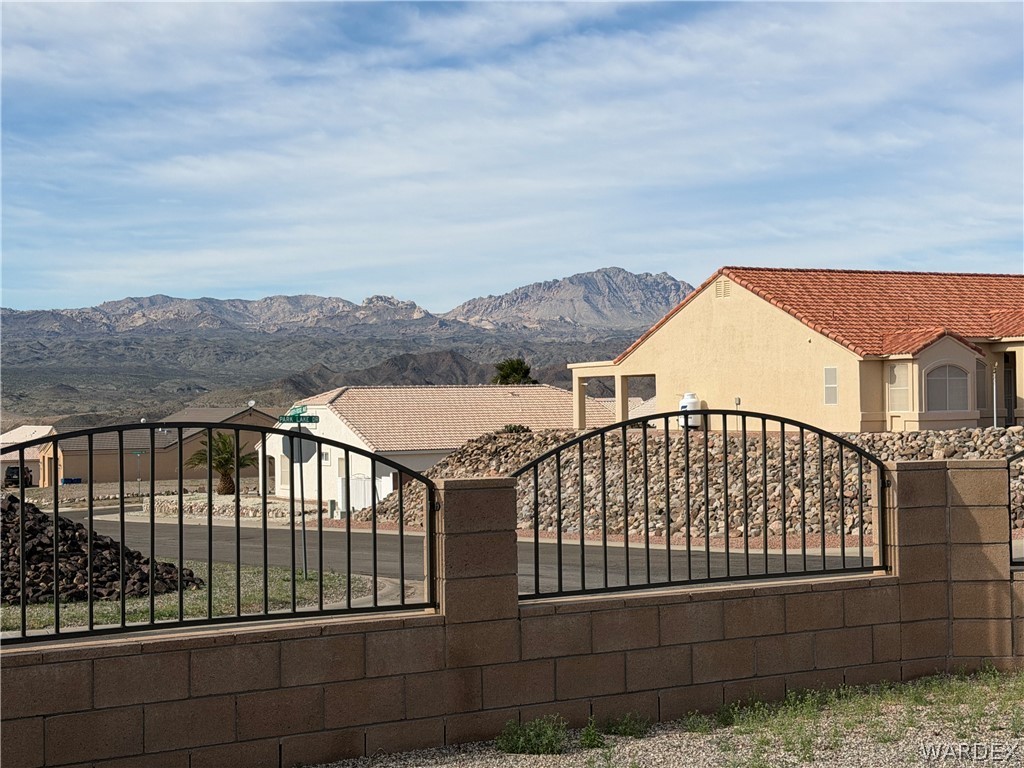 2416 North Ridge Avenue Bullhead City, AZ 86429 - Photo 6 of 33 Gate with a mountain view