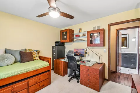$645,000 | 815 South Salem Avenue, Arlington Heights, IL 60005