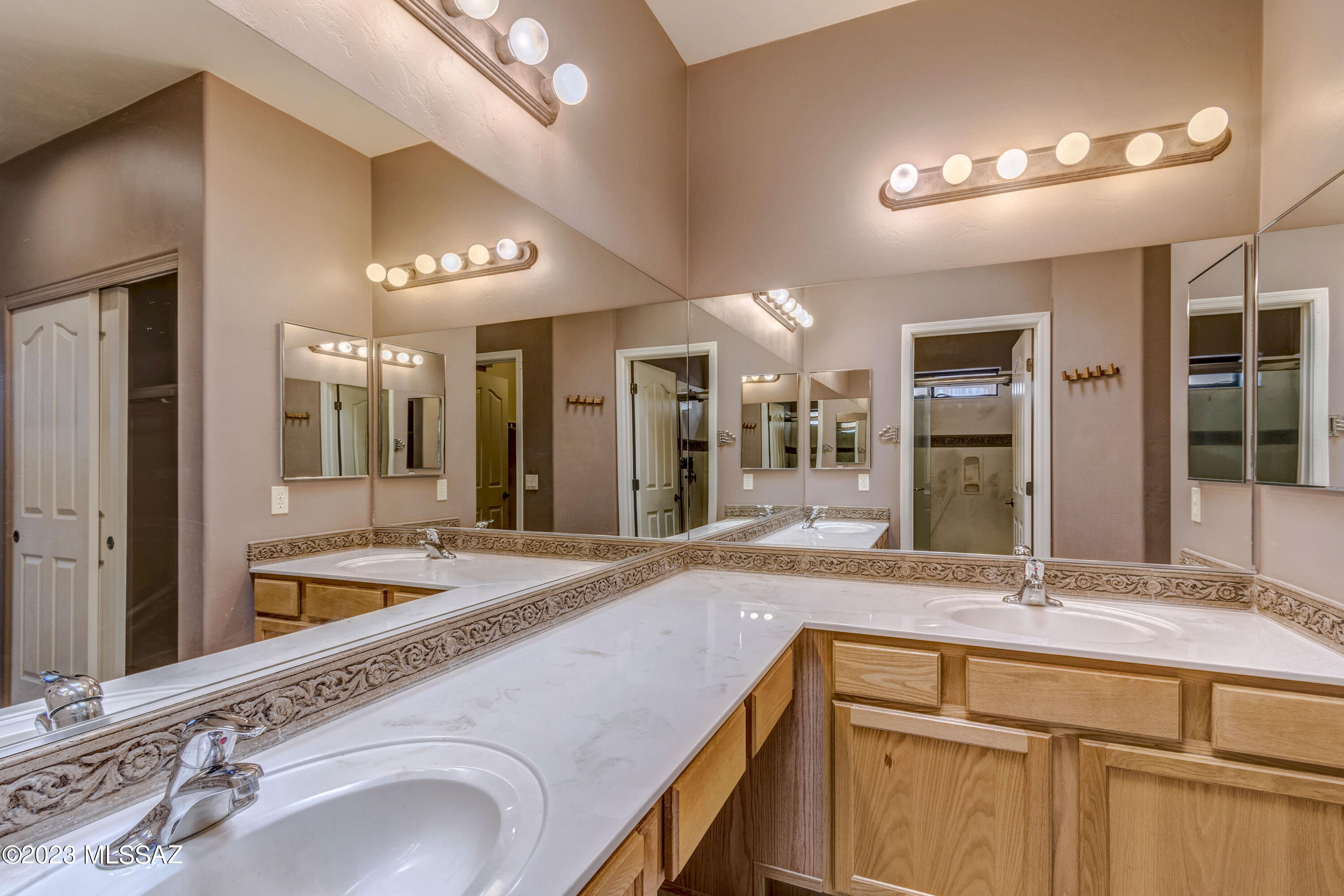 223 South Fresno Spring Way Tucson, AZ 85748 - Photo 17 of 27