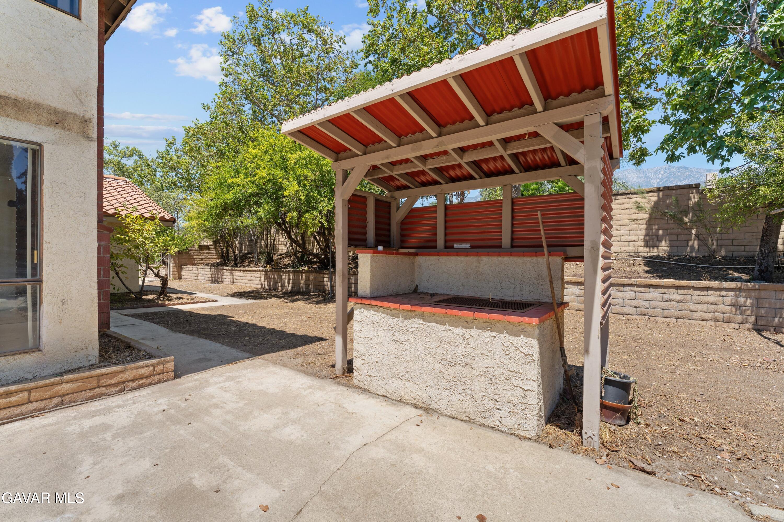 6113 Sard Street Rancho Cucamonga, CA 91701 - Photo 25 of 26 a view of a barn in a park