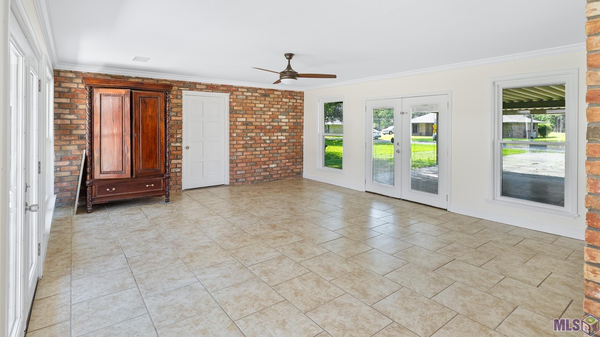 14430 Roddy Road Gonzales, LA 70737 - Photo 9 of 30 sun room