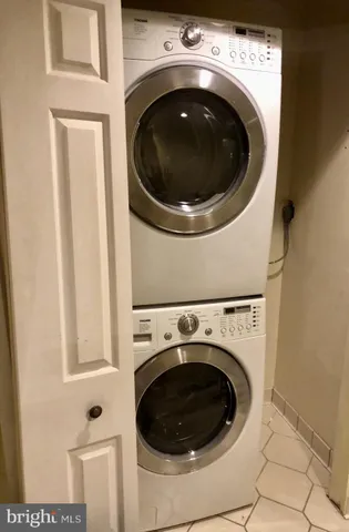 $250,000 | 28 Allegheny Avenue, Unit 2710, Towson, MD 21204