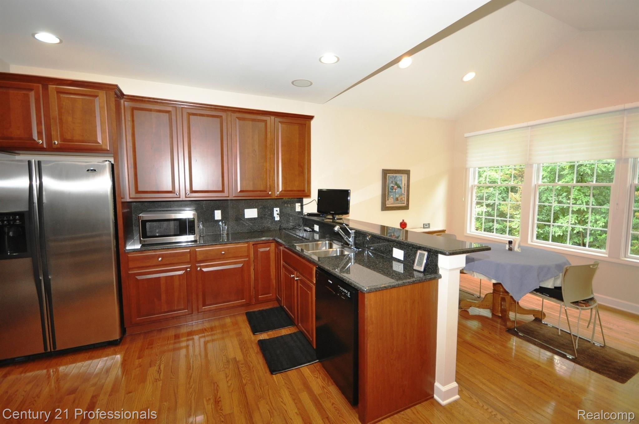 3669 Tremonte Circle, Unit 79 Rochester, MI 48306 - Photo 18 of 37 16-3669 Tremonte.JPG