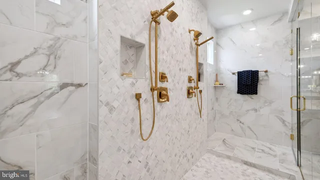 $1,599,990 | 11800 Parkgate Drive, Nokesville, VA 20181