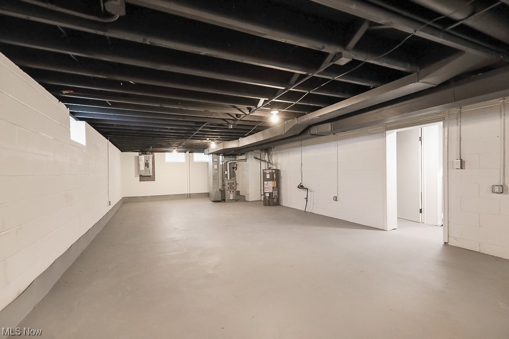 4844 Fairlawn Road Cleveland, OH 44124 - Photo 18 of 21 Gallery Image 18