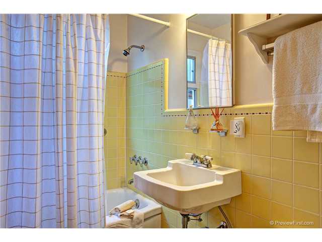 5476 Redding Road San Diego, CA 92115 - Photo 16 of 25 Gallery Image 16