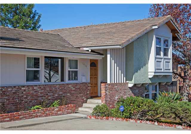 5476 Redding Road San Diego, CA 92115 - Photo 3 of 25 Gallery Image 3