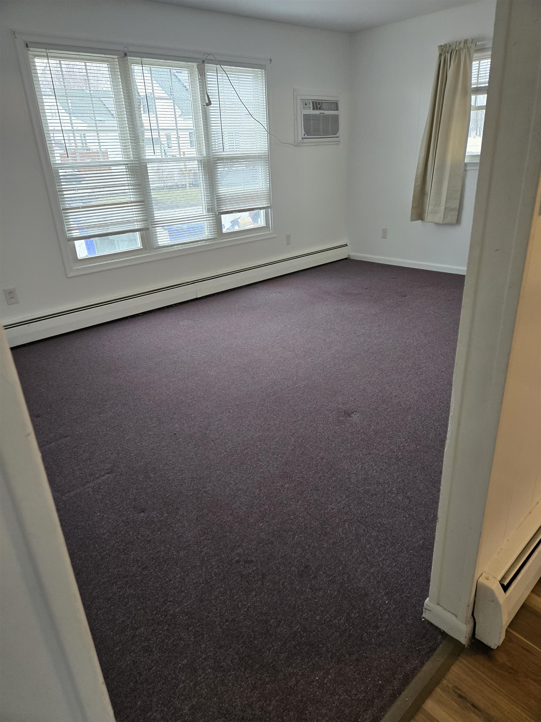 137 Waterman Street, Unit 1 Manchester, NH 03103 - Photo 4 of 7