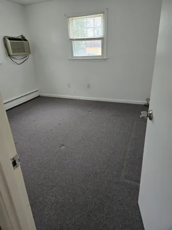 $2,300 | 137 Waterman Street, Unit 1, Manchester, NH 03103
