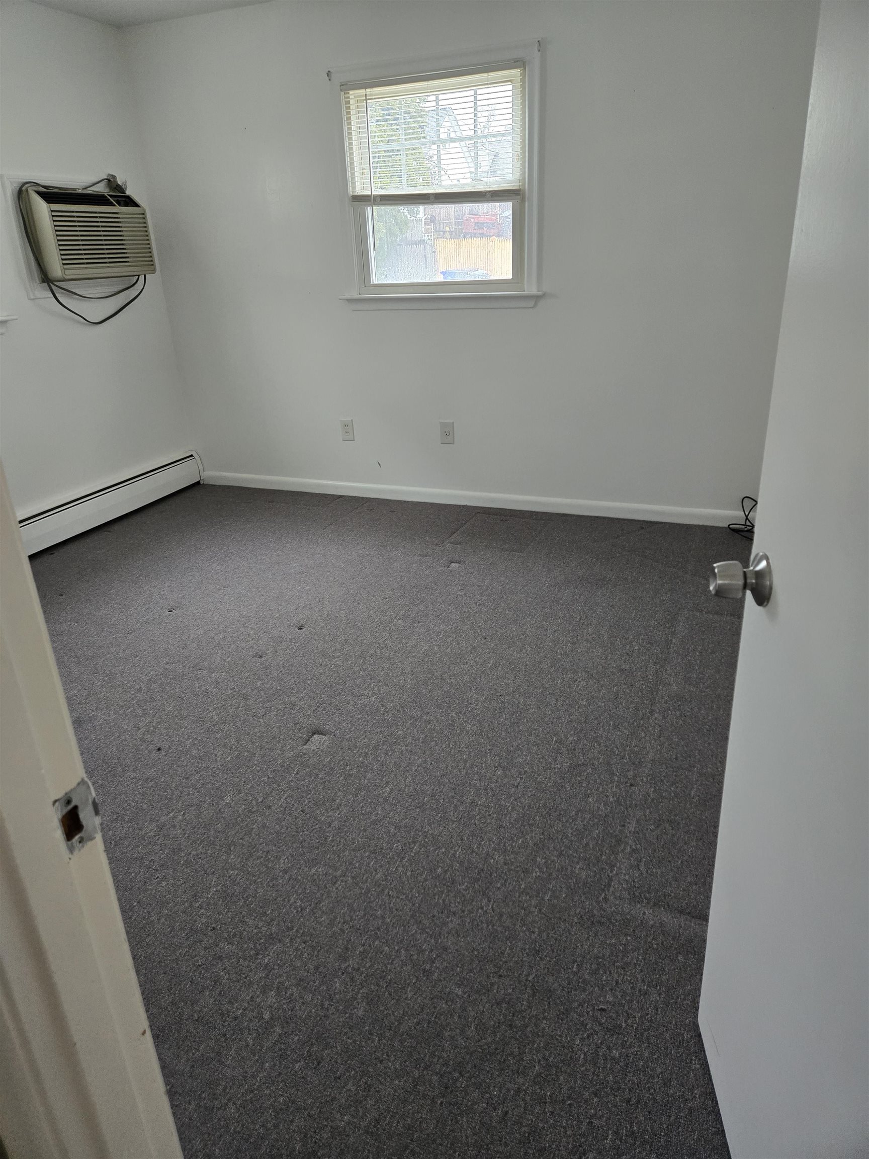 137 Waterman Street, Unit 1 Manchester, NH 03103 - Photo 6 of 7