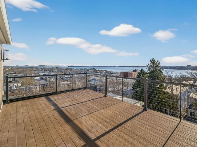 $1,459,000 | 427 East 6th Street, Unit 3, Boston, MA 02127