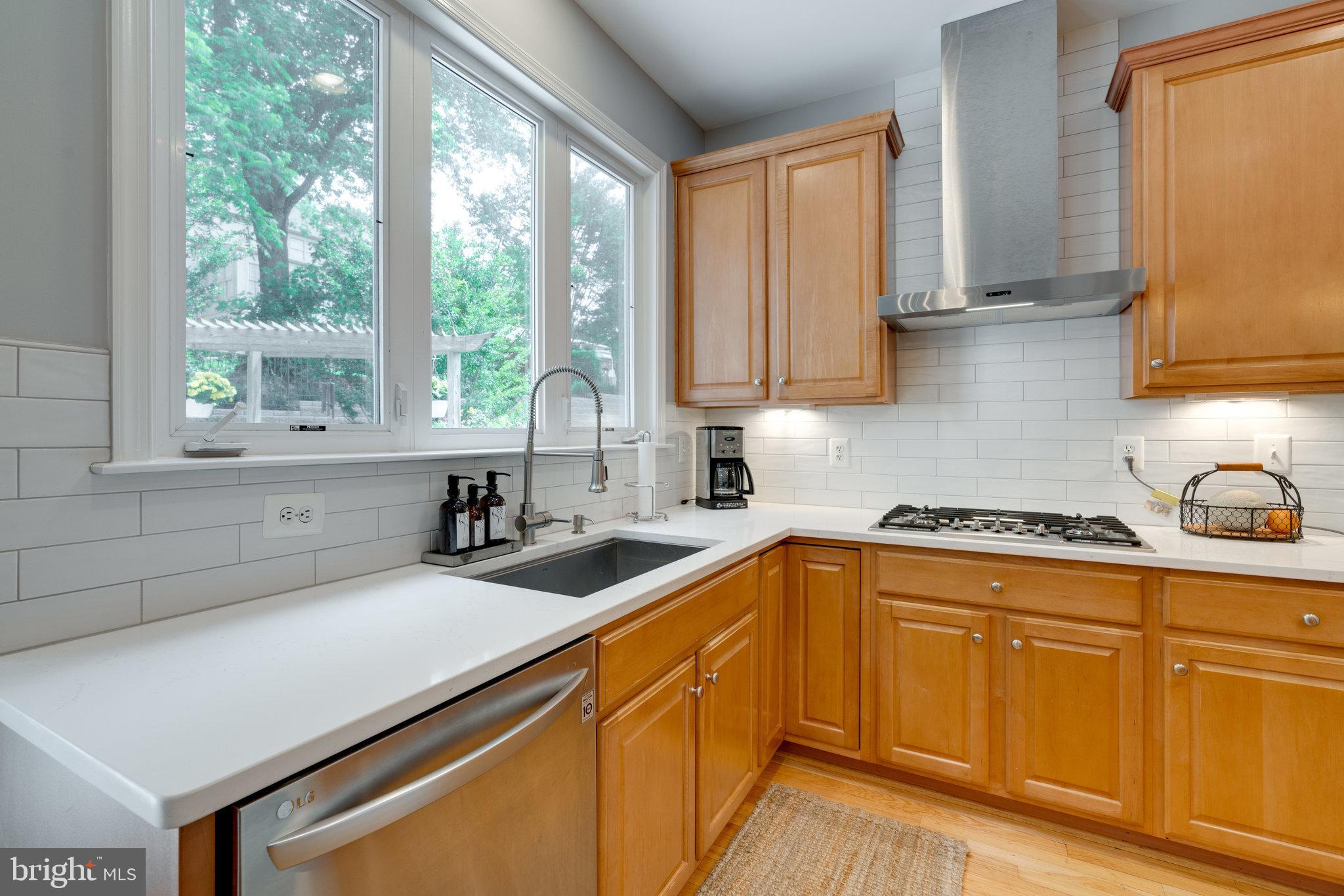 6241 Rolling Spring Court Springfield, VA 22152 - Photo 21 of 65