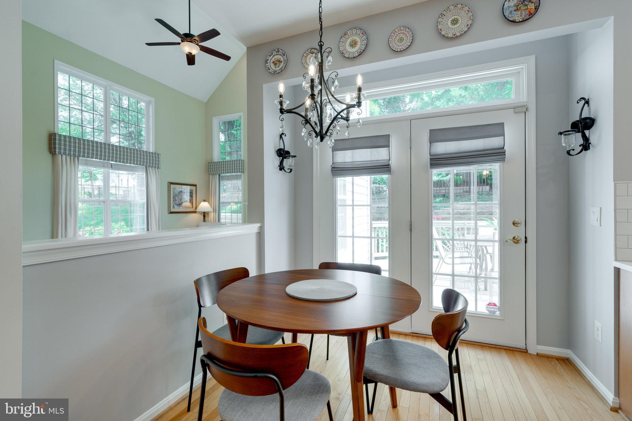 6241 Rolling Spring Court Springfield, VA 22152 - Photo 23 of 65