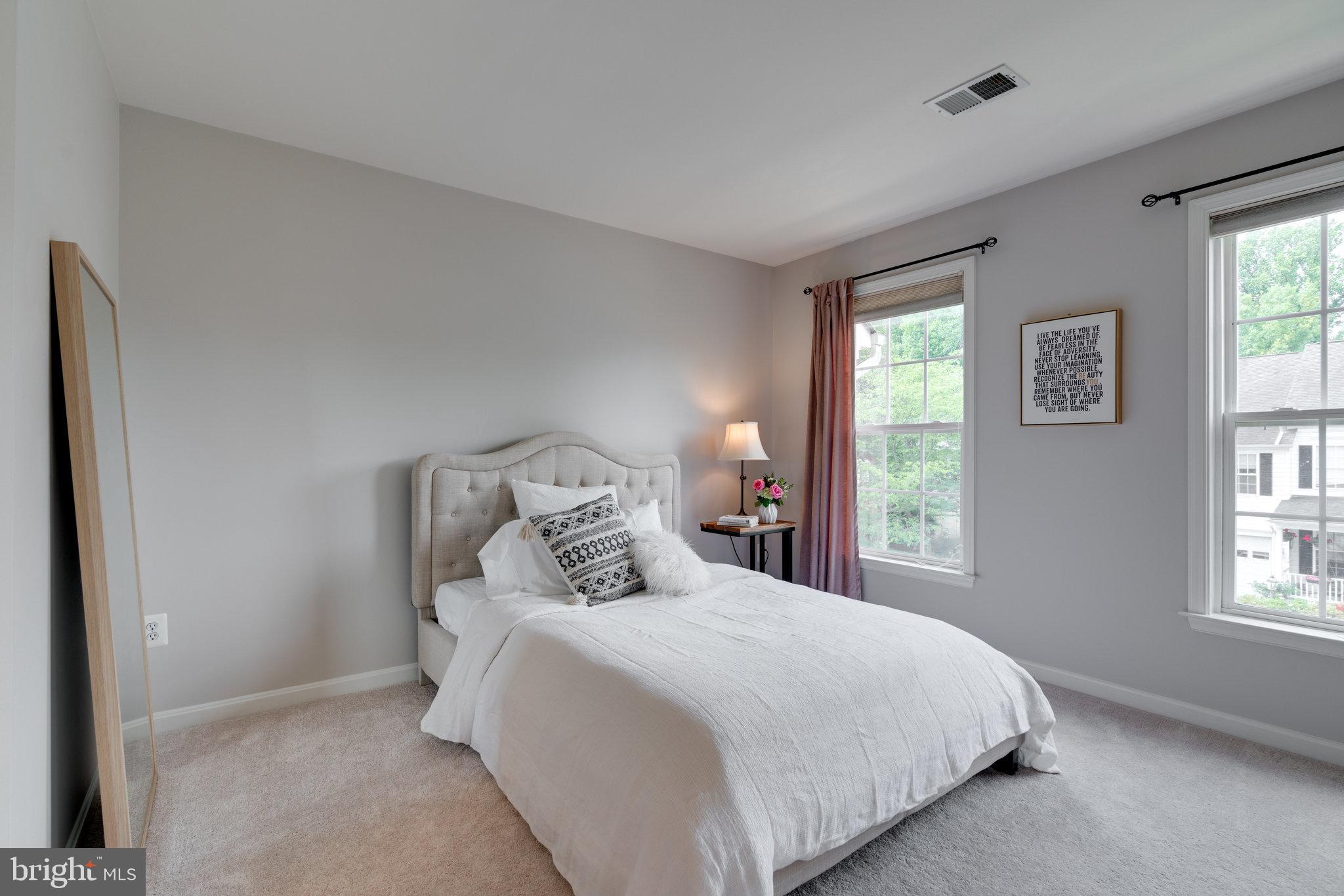 6241 Rolling Spring Court Springfield, VA 22152 - Photo 31 of 65 Princess bedroom with ensuite full bath