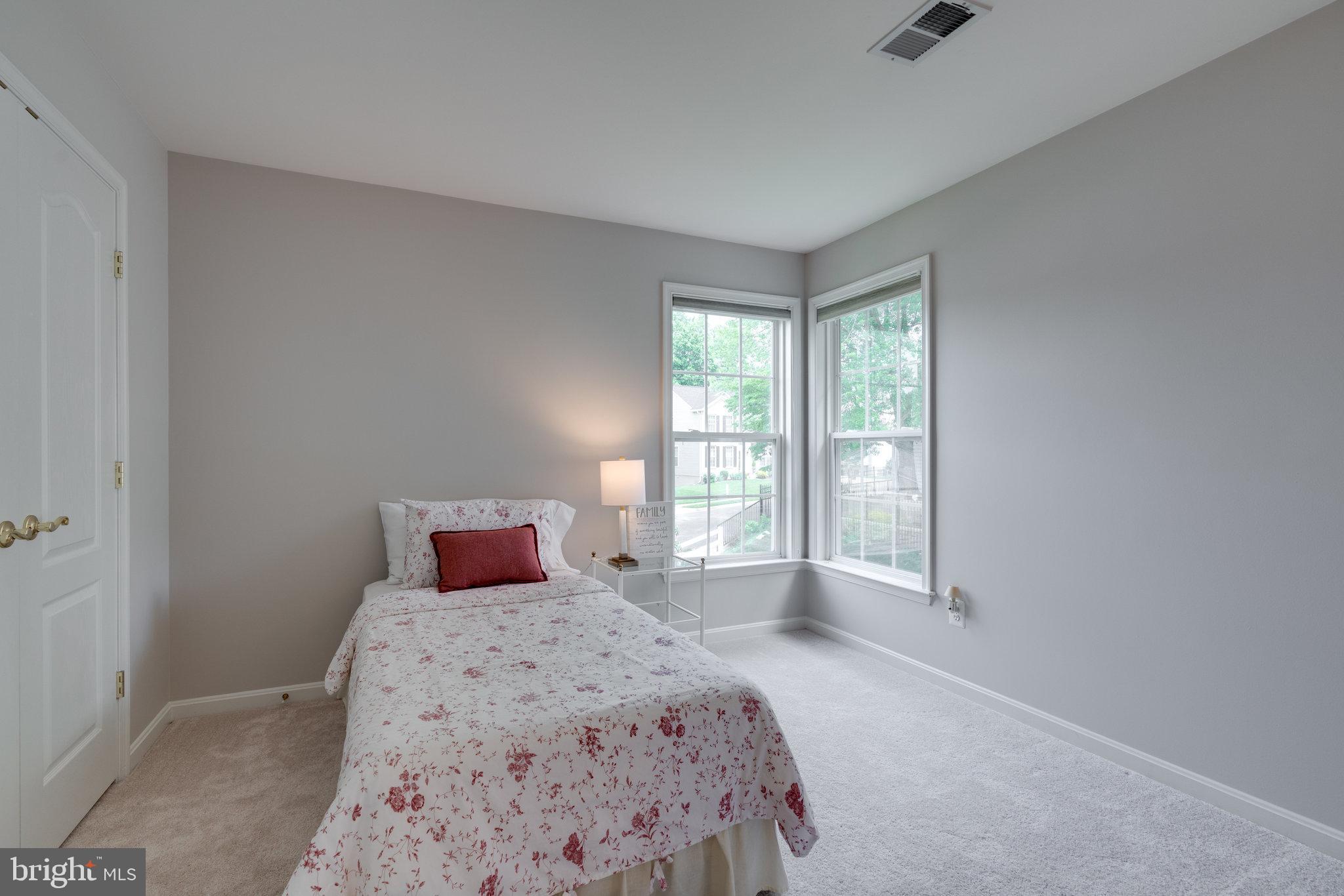 6241 Rolling Spring Court Springfield, VA 22152 - Photo 39 of 65 4th bedroom