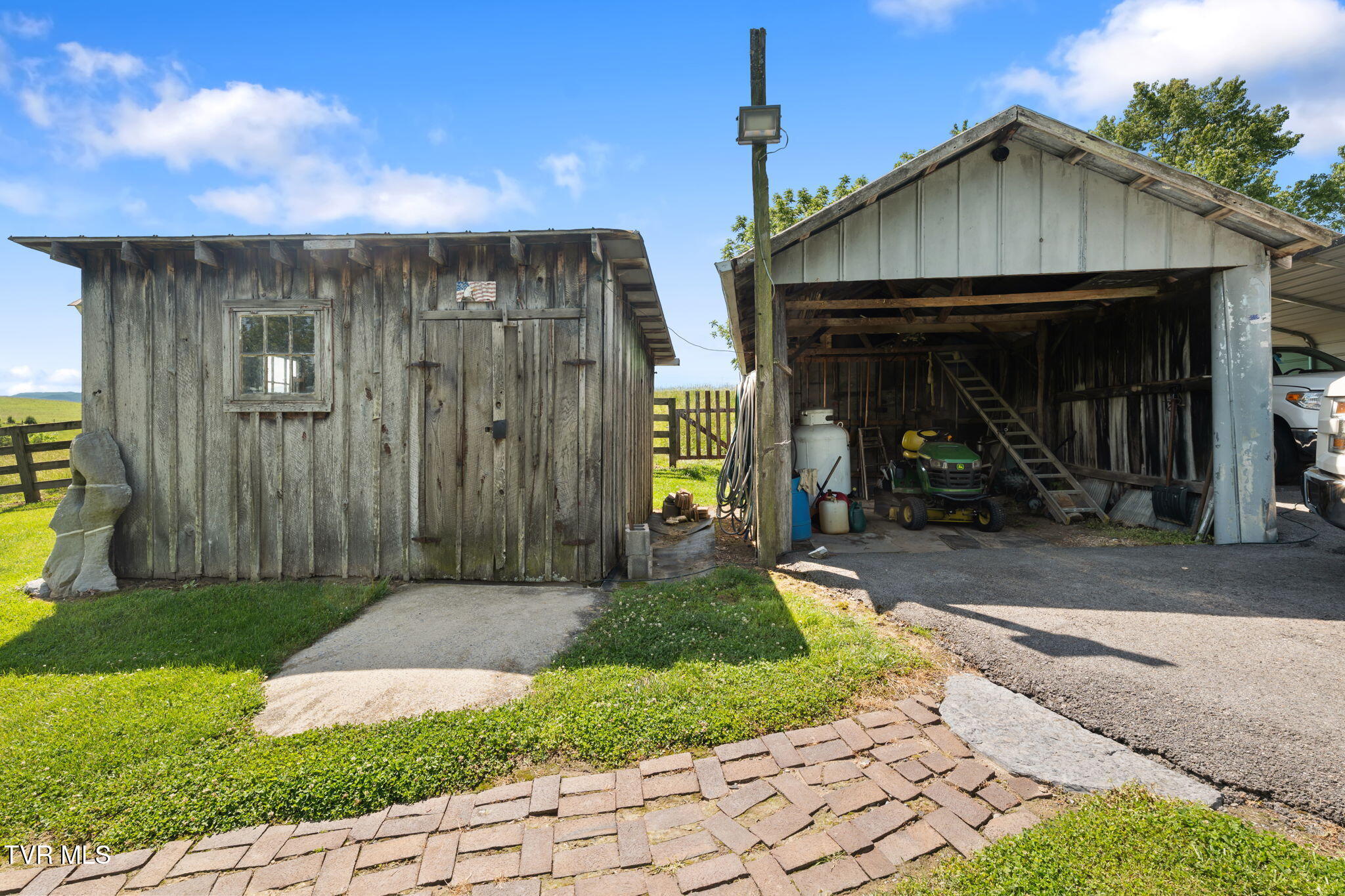 38245 Loves Mill Road Chilhowie, VA 24319 - Photo 28 of 30 25-web-or-mls-38244-loves-mill-rd