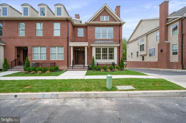 $5,000 | 268 West Ashland Street, Doylestown, PA 18901