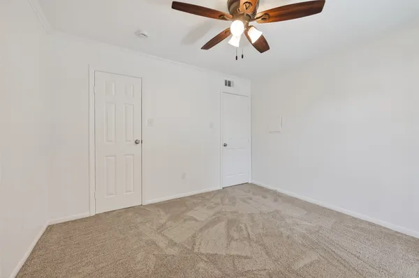 $1,000 | 3770 Loverswood Drive, Unit 1006, Houston, TX 77014