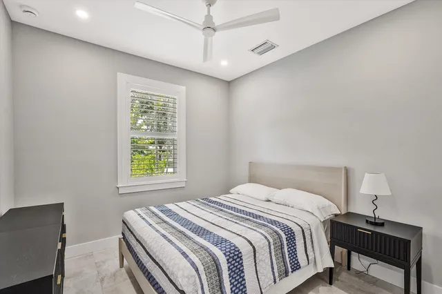 $7,500 | 425 Hugh Street, Jupiter, FL 33458