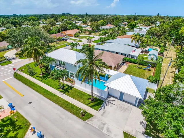 $7,500 | 425 Hugh Street, Jupiter, FL 33458