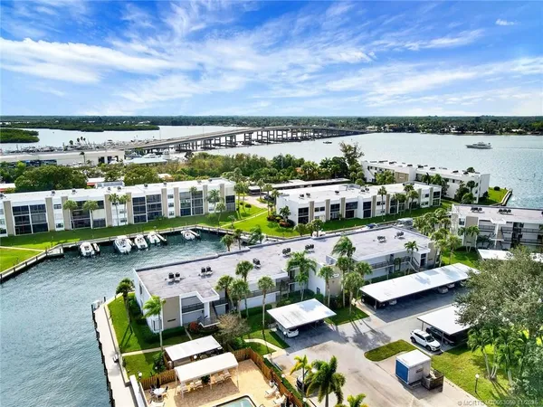 $369,000 | 1950 Southwest Palm City Road, Unit 9107, Stuart, FL 34994