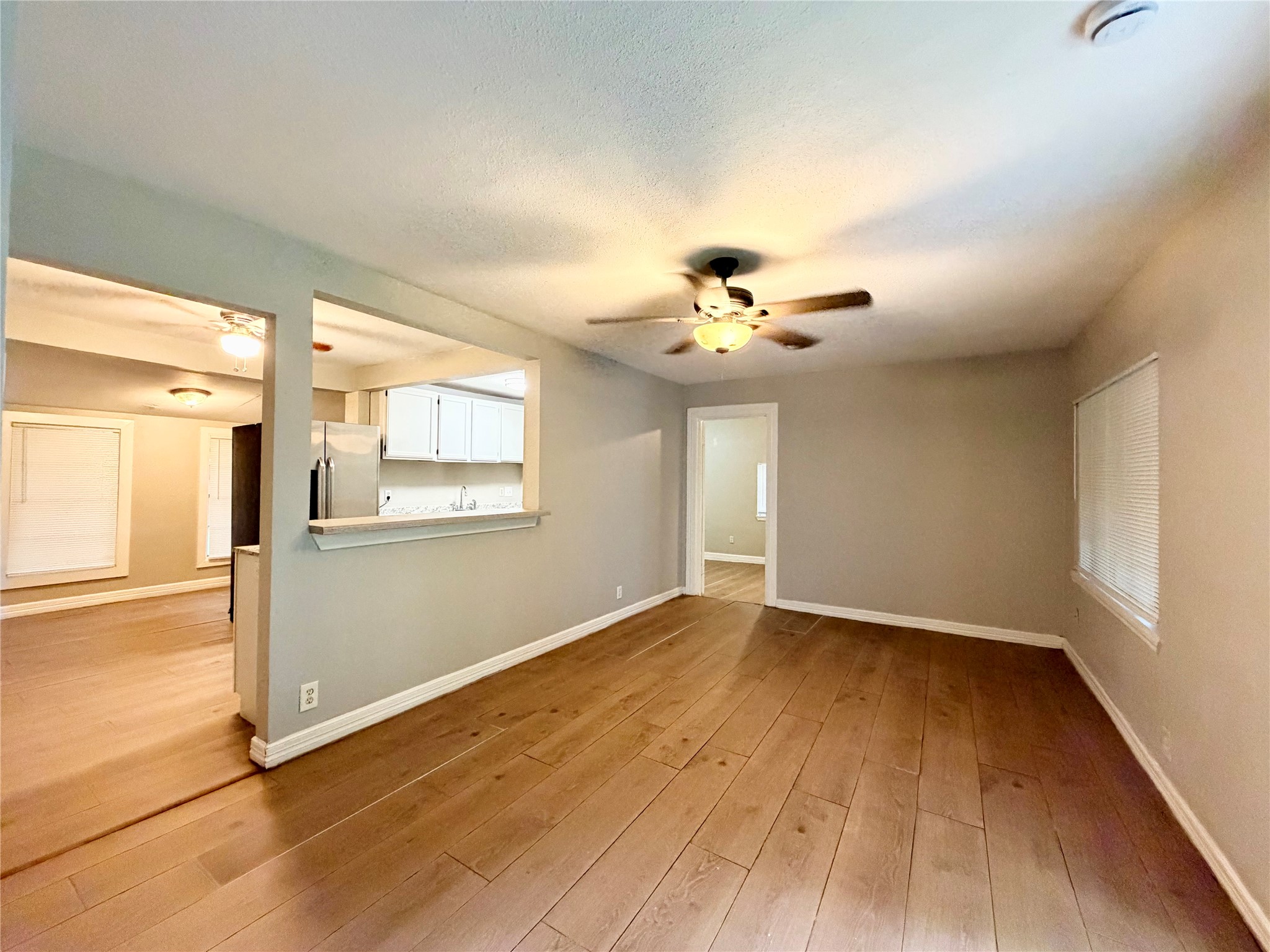 4422 Mallow Street Houston, TX 77051 - Photo 3 of 19