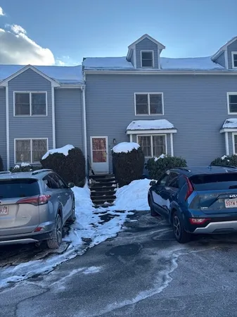 $3,300 | 16 Pinecrest Village, Unit 16, Hopkinton, MA 01748