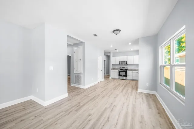 $248,000 | 2318 West Lakeview Avenue, Pensacola, FL 32505