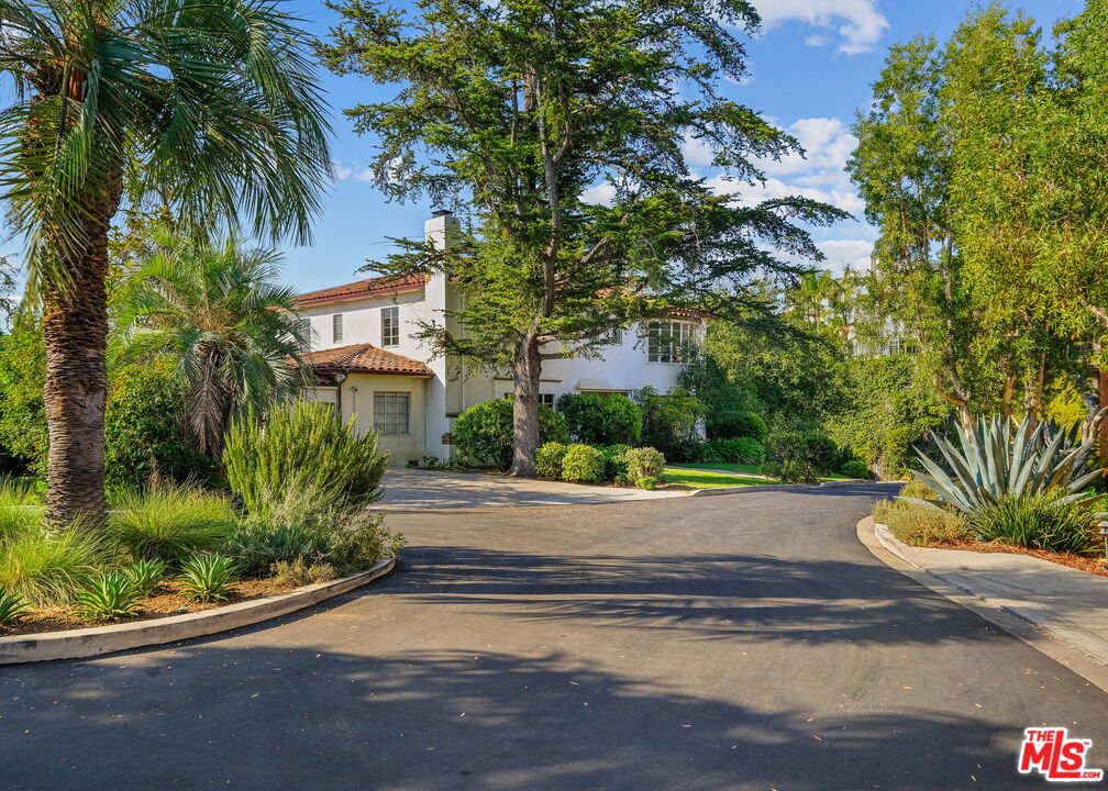 1968 Cummings Drive Los Angeles, CA 90027 - Photo 2 of 26 a view of a house with a street