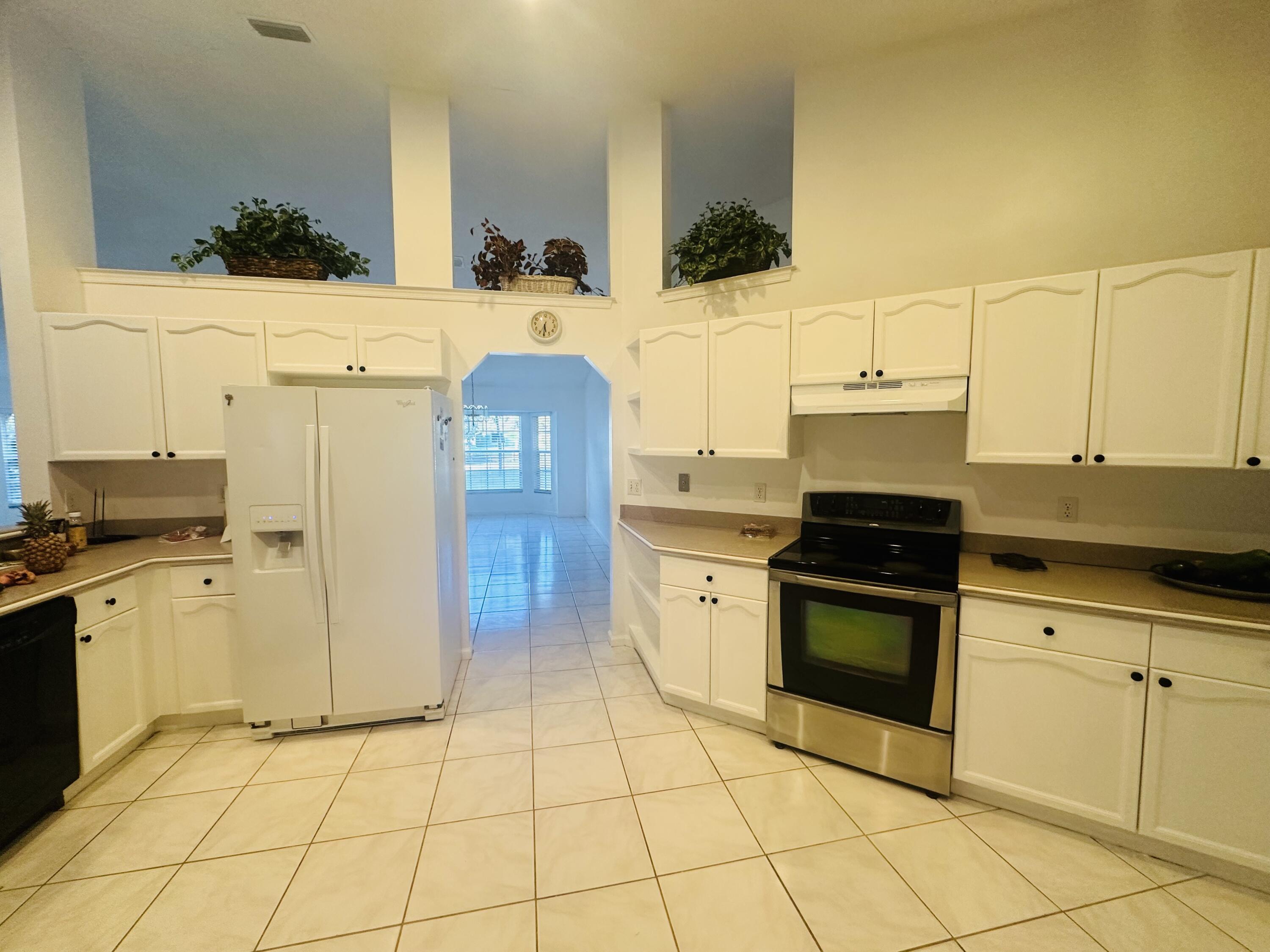 15728 86th Road North Loxahatchee, FL 33470 - Photo 12 of 20 KITCHEN