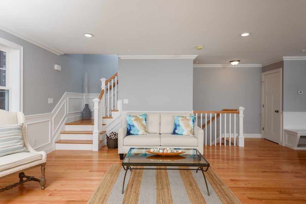33 Oval Road, Unit 3 Quincy, MA 02170 - Photo 11 of 19 Gallery Image 11