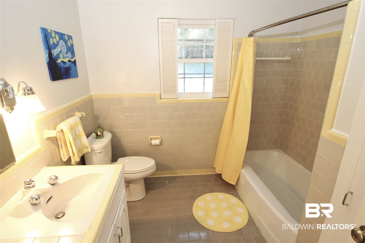 361 Tatum Avenue Mobile, AL 36609 - Photo 20 of 36