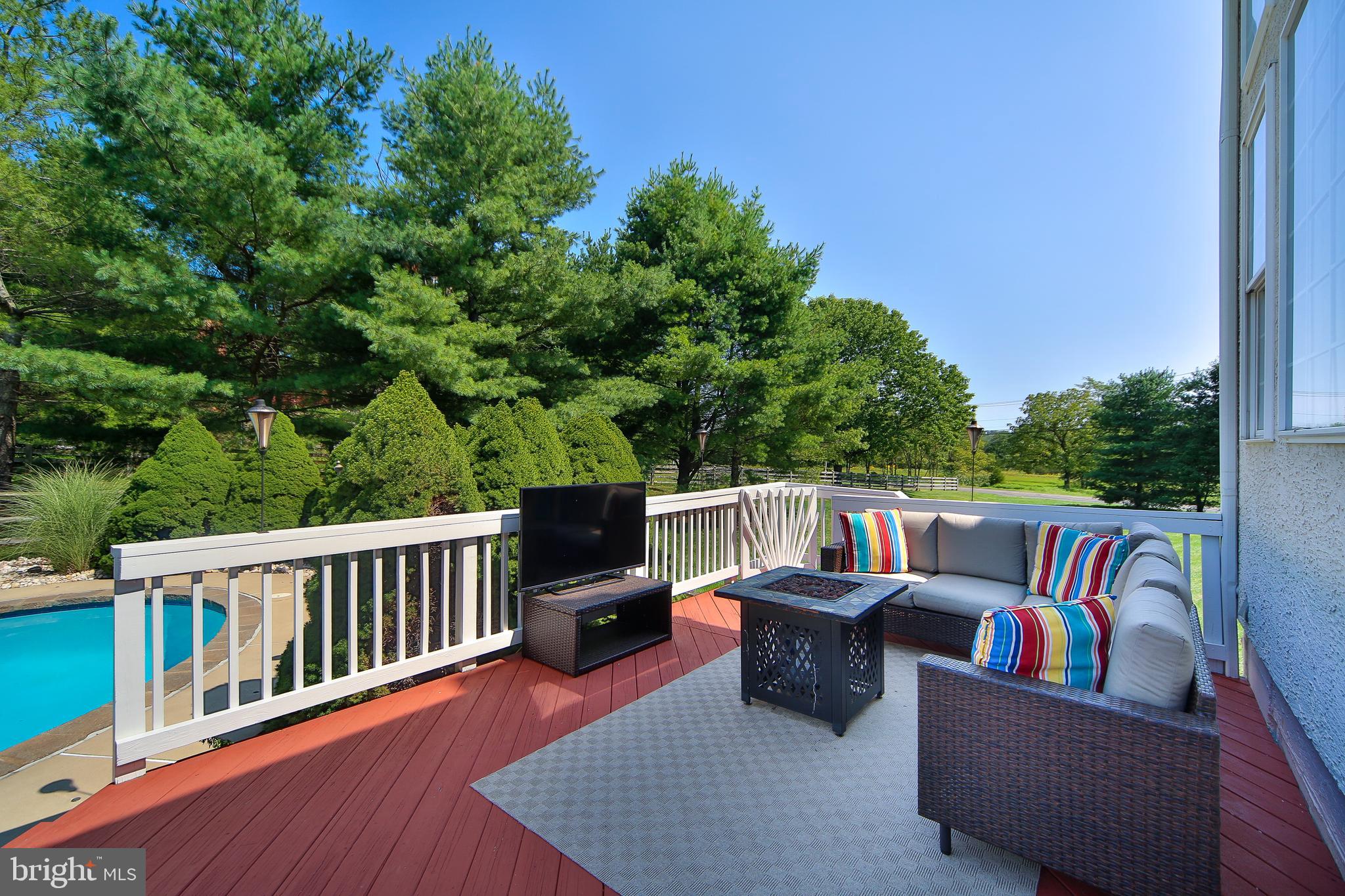 5503 Sanderling Road Doylestown, PA 18902 - Photo 29 of 35 Rear Deck
