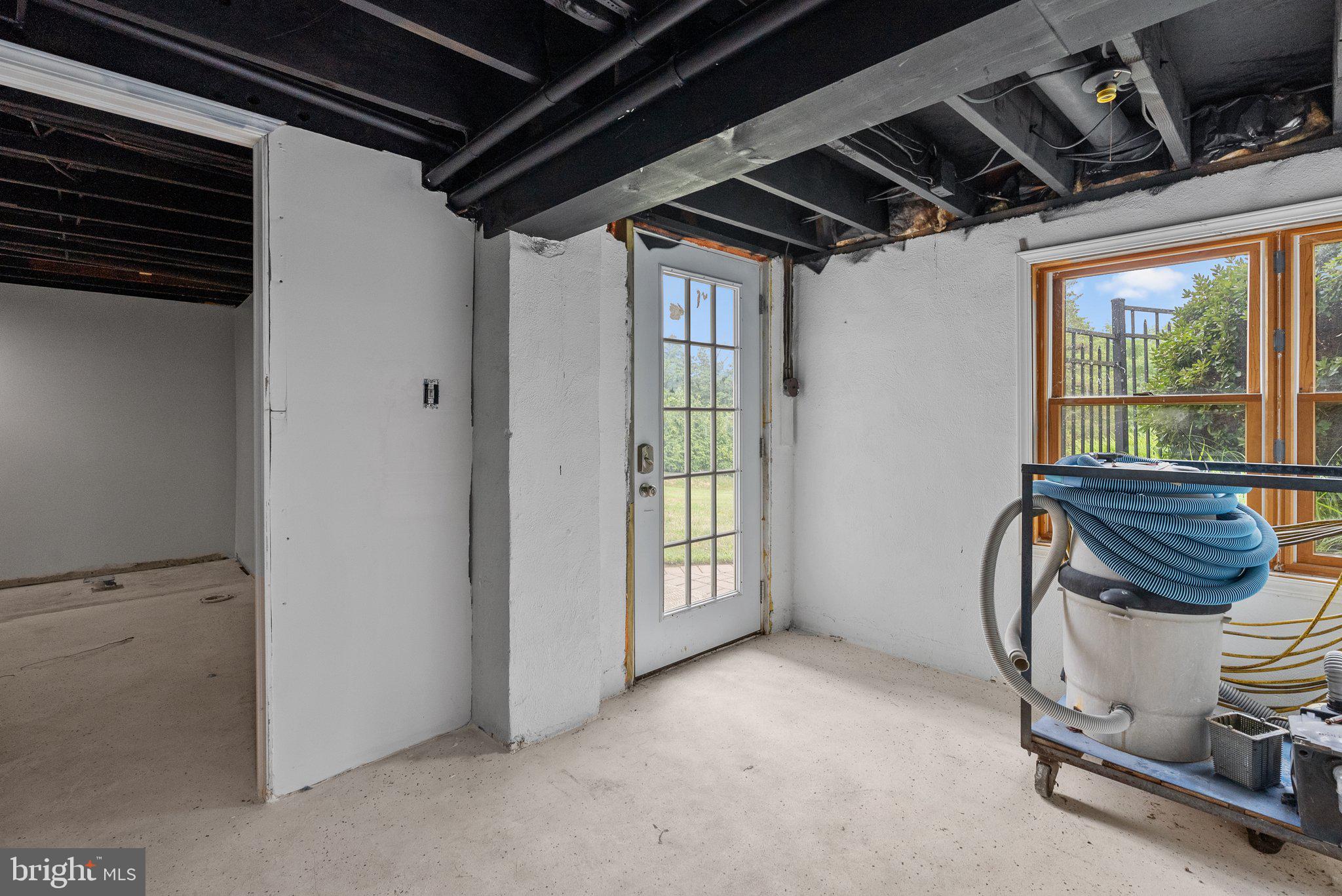 237 Aqueduct Road Newtown, PA 18940 - Photo 32 of 45 Gallery Image 32