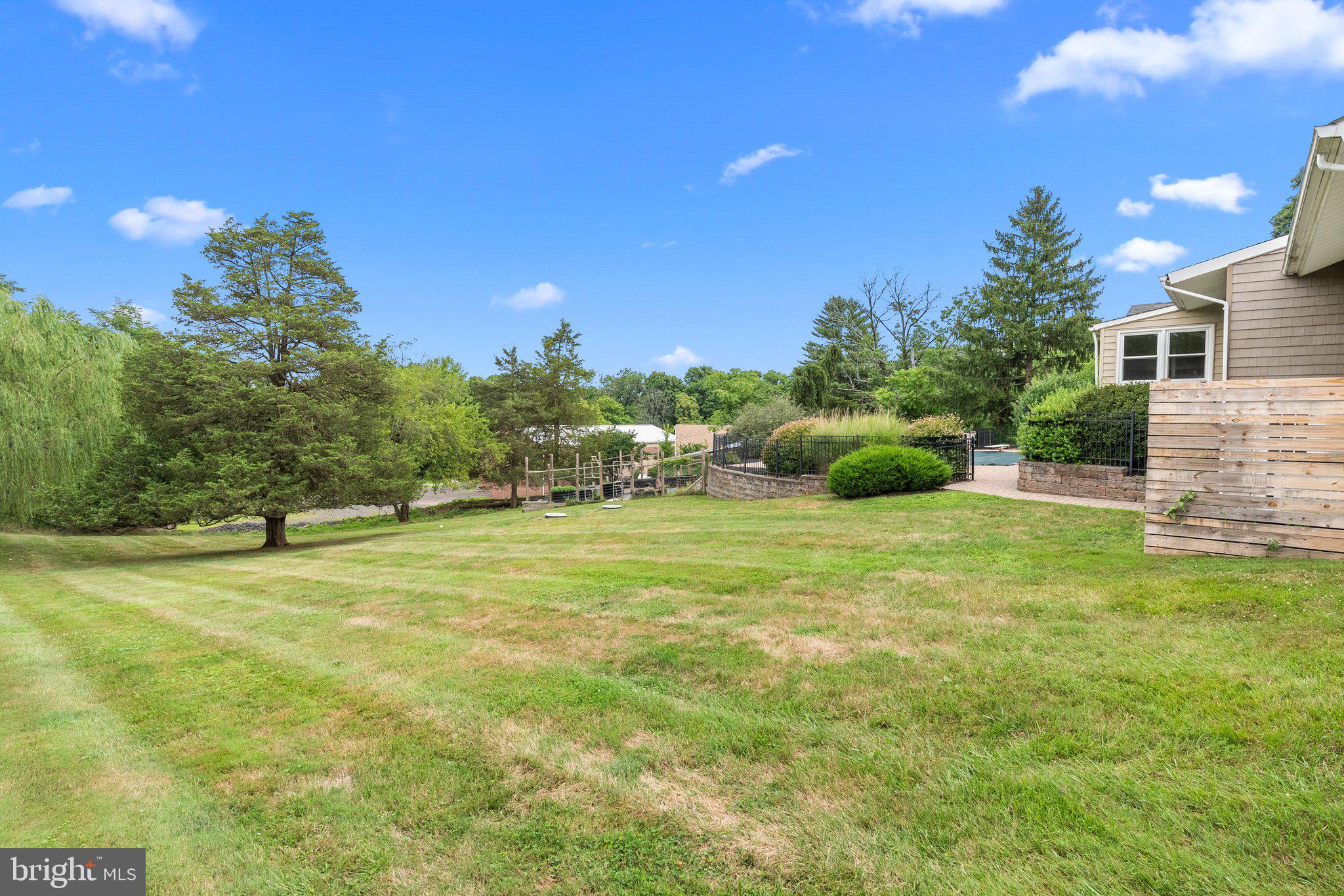 237 Aqueduct Road Newtown, PA 18940 - Photo 41 of 45 Gallery Image 41