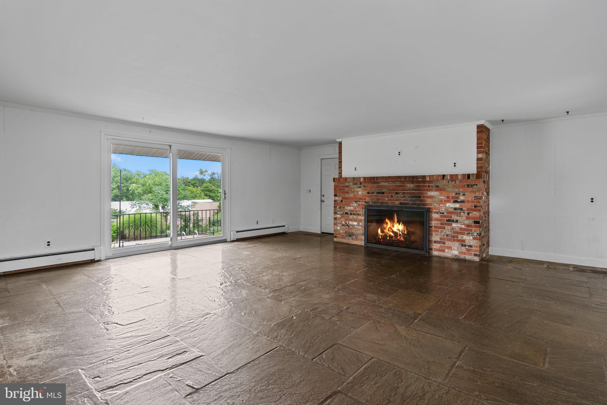 237 Aqueduct Road Newtown, PA 18940 - Photo 6 of 45 Gallery Image 6