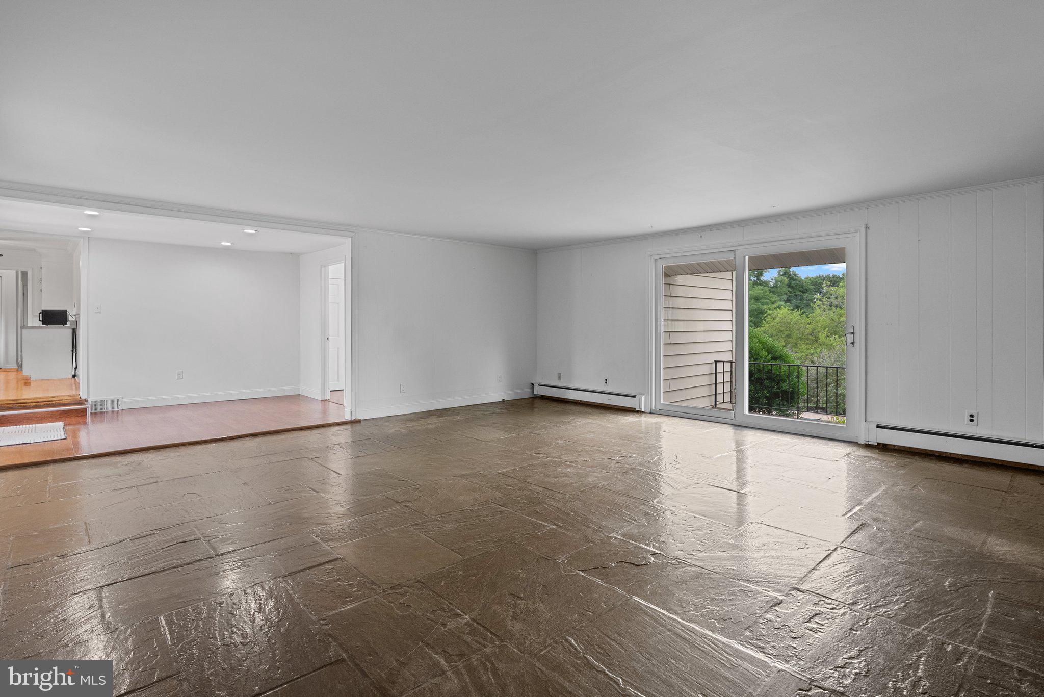 237 Aqueduct Road Newtown, PA 18940 - Photo 8 of 45 Gallery Image 8