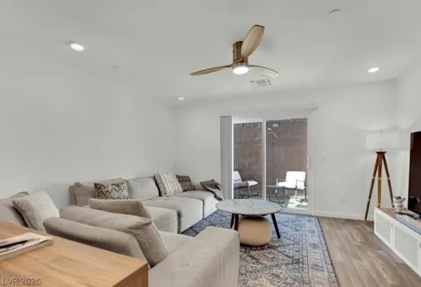 $2,400 | 5641 Fathom Blue Street, Las Vegas, NV 89148
