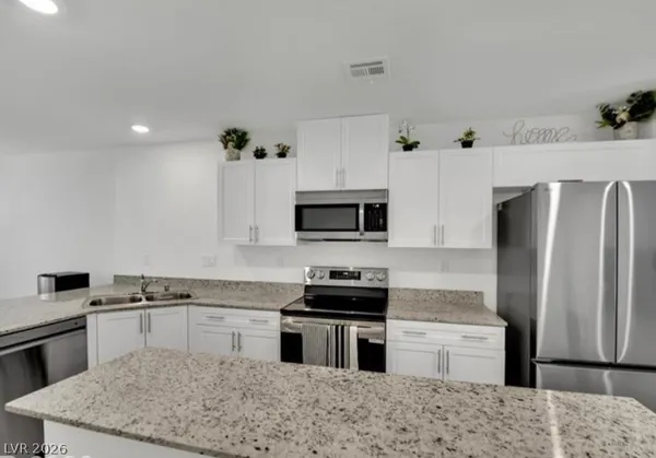 $2,400 | 5641 Fathom Blue Street, Las Vegas, NV 89148