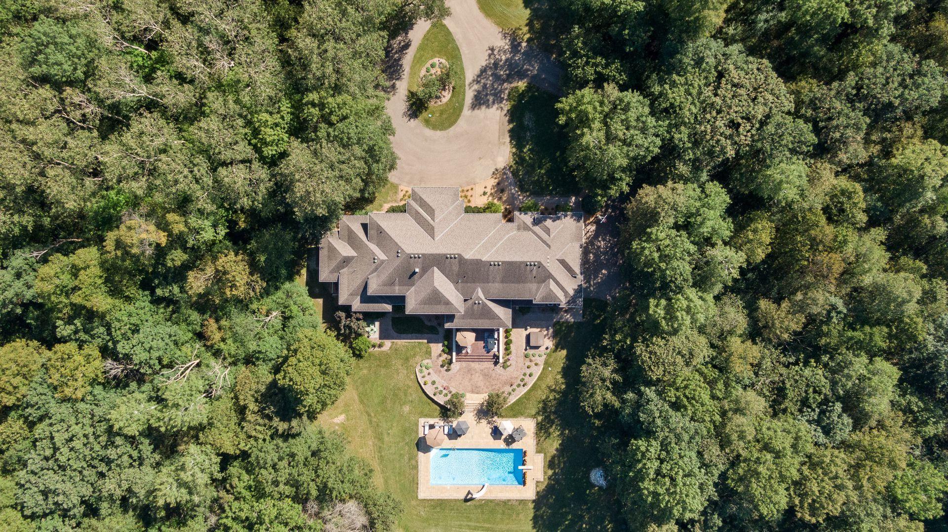 875 Weatherhill Woods Lane Southwest Rochester, MN 55902 - Photo 3 of 50