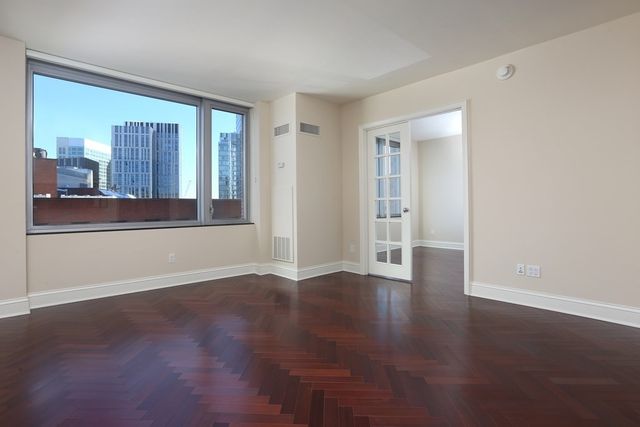 $1,180,000 | 1 Charles Street South, Unit 1205, Boston, MA 02116