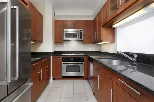 $1,180,000 | 1 Charles Street South, Unit 1205, Boston, MA 02116