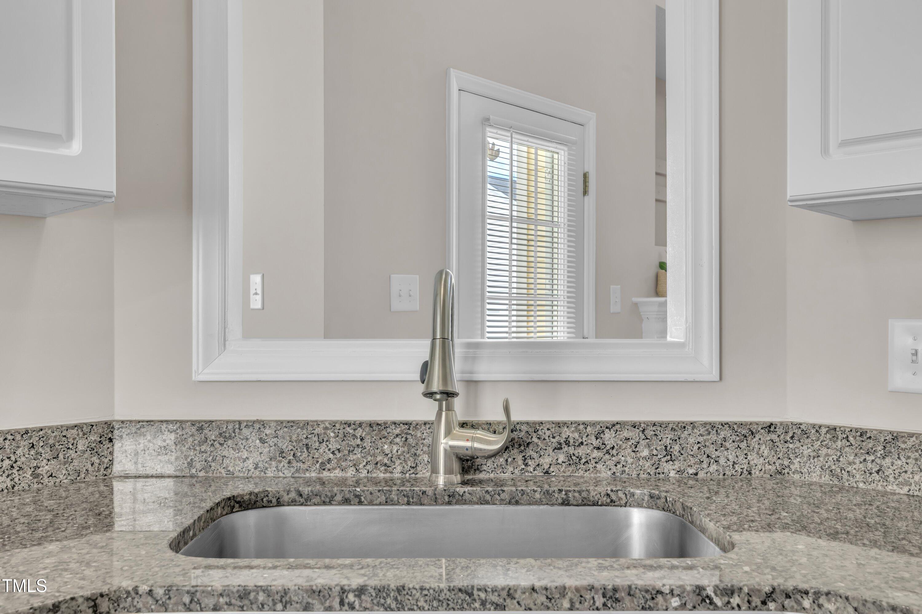 2020 Cartier Ruby Lane Raleigh, NC 27610 - Photo 16 of 36 16-2020 Cartier Ruby Ln-20