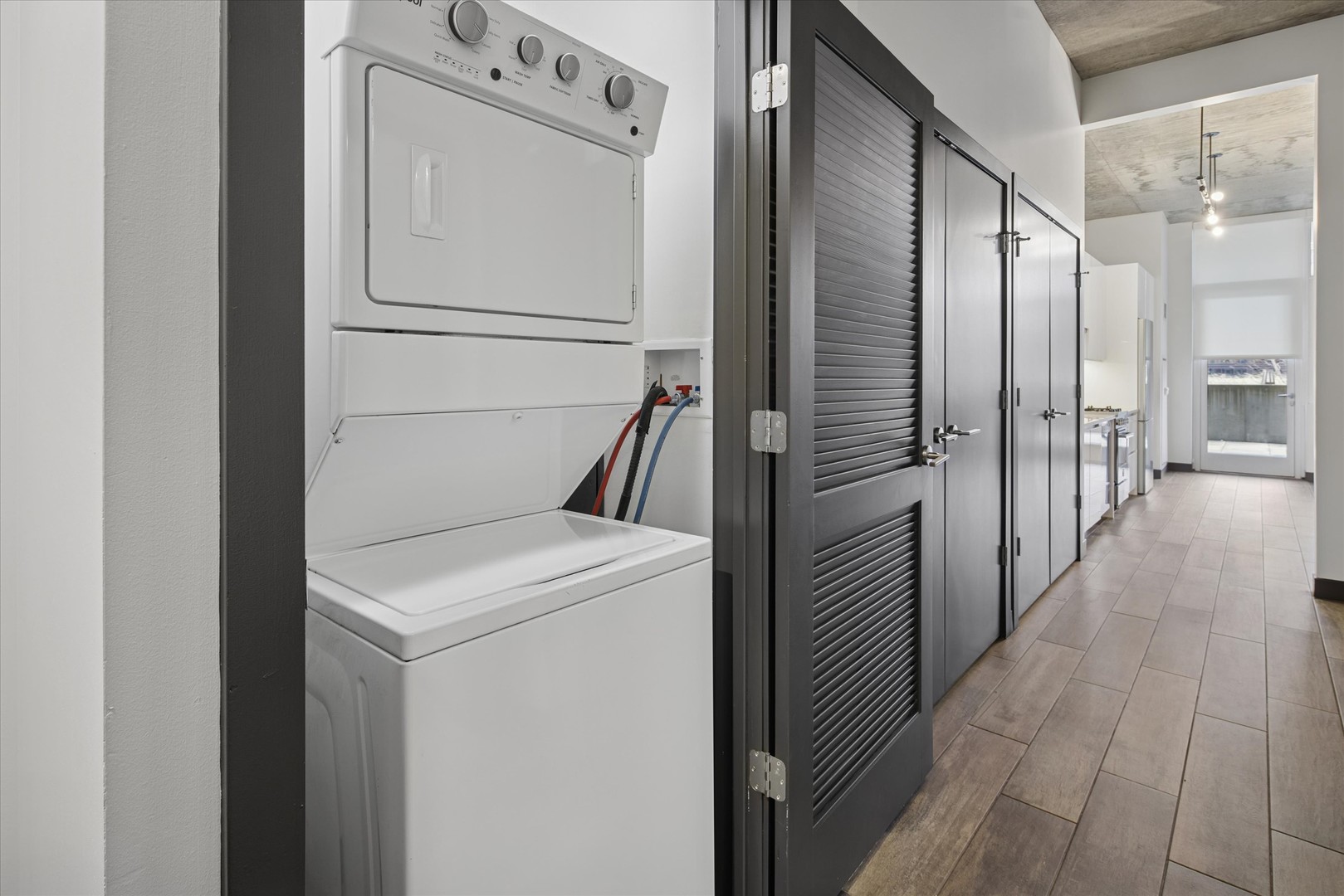 171 North Aberdeen Street, Unit 611 Chicago, IL 60607 - Photo 14 of 23