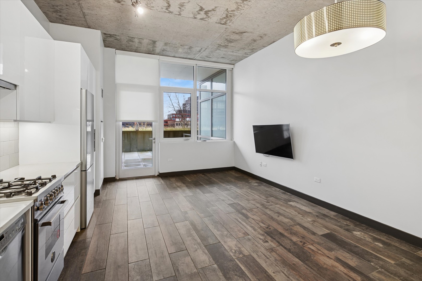 171 North Aberdeen Street, Unit 611 Chicago, IL 60607 - Photo 5 of 23