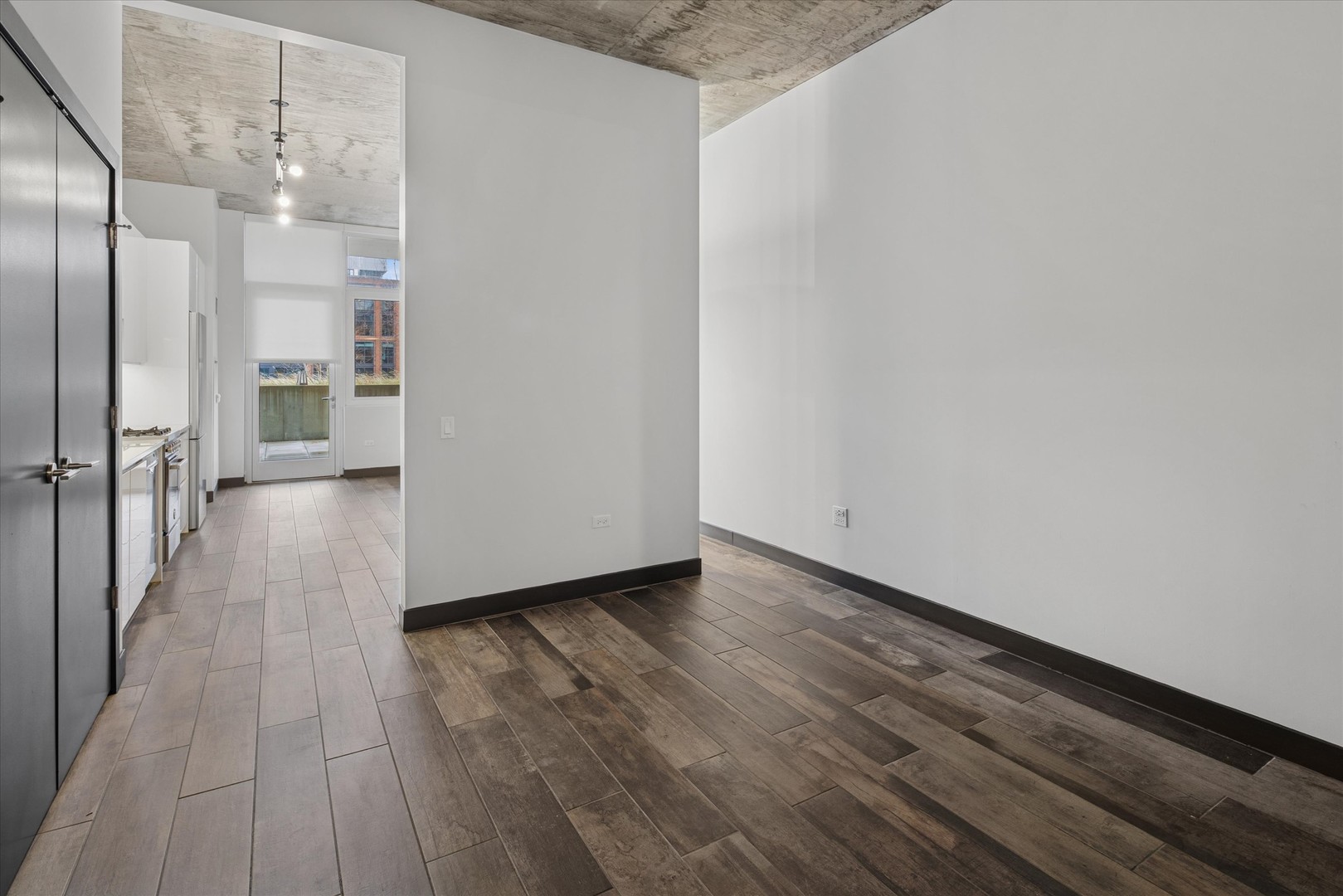 171 North Aberdeen Street, Unit 611 Chicago, IL 60607 - Photo 10 of 23