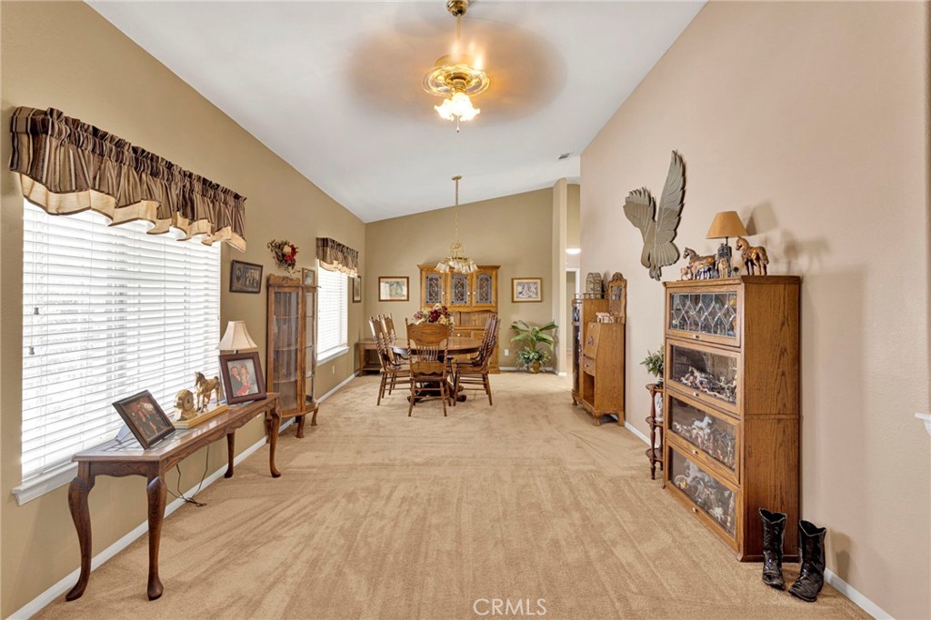 14570 Gayhead Road Apple Valley, CA 92307 - Photo 5 of 54 Gallery Image 5