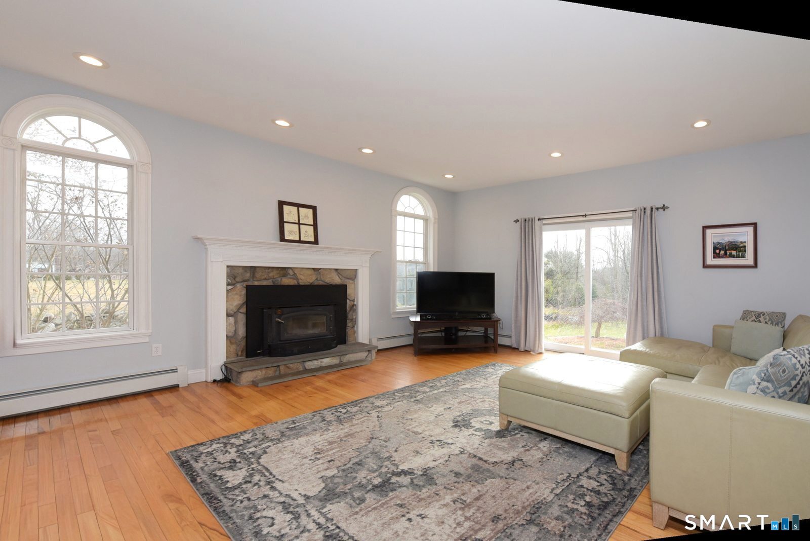 47 East Street Hebron, CT 06248 - Photo 6 of 34