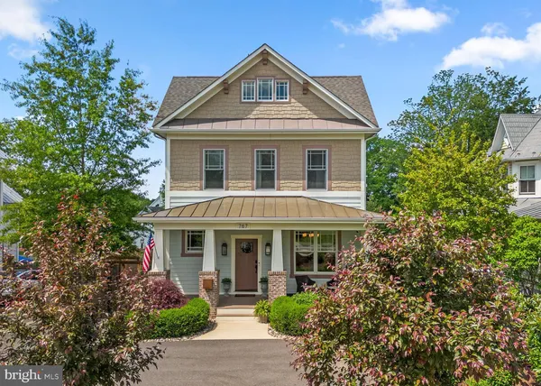 $1,300,000 | 767 Monroe Street, Herndon, VA 20170